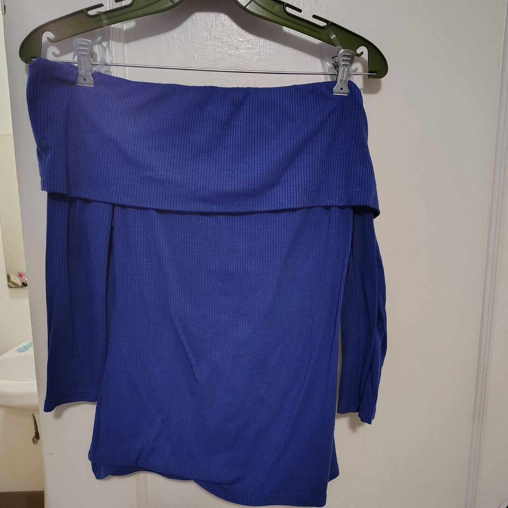 White House Black Market Blue Off-Shoulder Blouse SOFT, STYLISH, SIZE MEDIUM